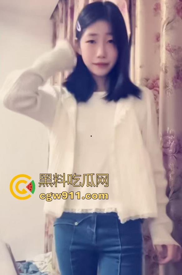 河北骚逼【魏莉】被男友调教成顶级母狗，男友的专属精盆，按头口交无套后入猛操，臀浪翻滚刺激十足！-2