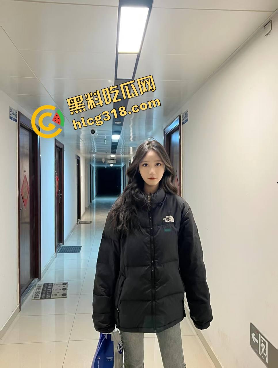 这逼是5V直流还是220V交流?这女人靠电击爽成神经病,去缅北都嫌不够刺激爽到抽搐!-2