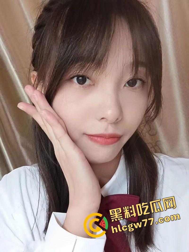 杭师院大一【苏小薇】清冷白月光实则黑丝女仆骚货，被操翻喷水私密视频疯传，学弟舔狗当场脑溢血！-1