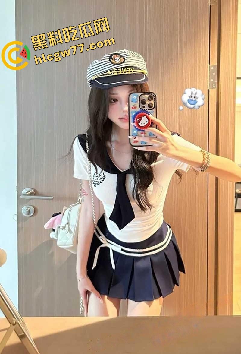 山西师范大学『李秋莎』现实版白洁，淫娃穿制服给金主狗秀喷水，只想喝主人的种子！-1