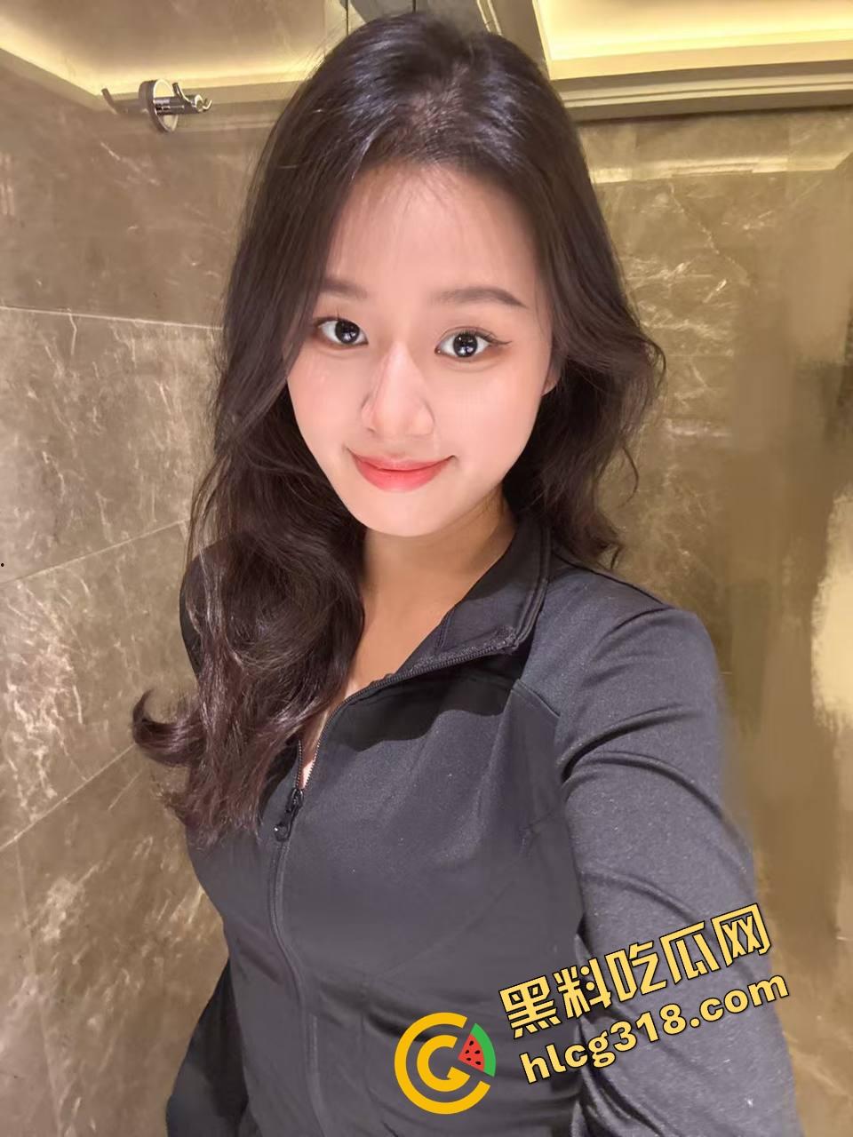 她说今晚不想操，只想要敷点原料新鲜的面膜，忍不住一发射脸，我醉欲眠卿且射，明朝皮肤嫩如花！-4