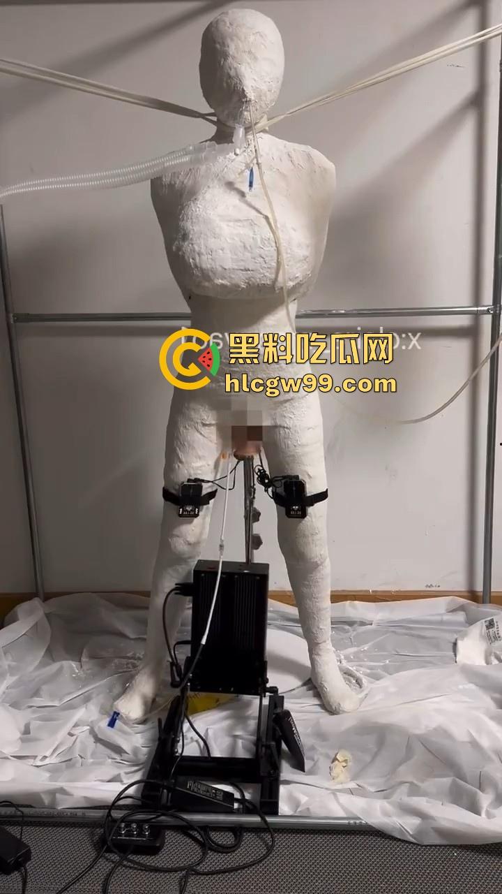 重口味来袭！石膏全身封闭化灌肠2L炮击木马调教视频流出，这样做真的不好闹出人命吗？-3