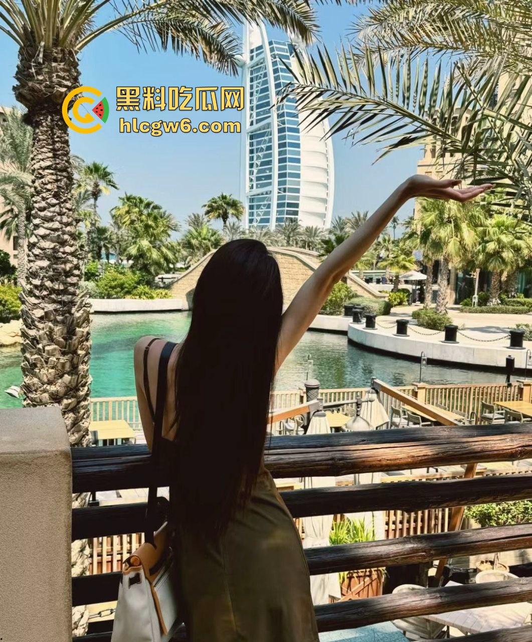 推特颜值御姐【鹿头】淫趴日常曝光，上海整容科技脸带小姐妹四男二女疯狂乱搞，鸡巴换一根又一根！-7