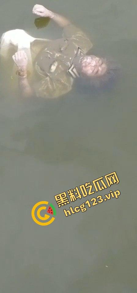 莲花公园惊现抛尸案！女尸泡得水肿，凶手太狠公园抛尸真是牛逼操作！-9