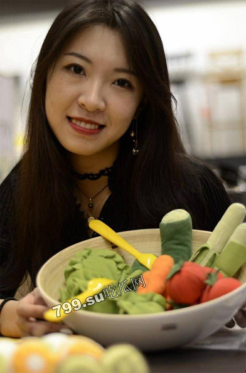 露脸反差婊曝光 成熟知性御姐 曾译萱 大黑逼一看就是千人斩 已经被调教成母狗-11