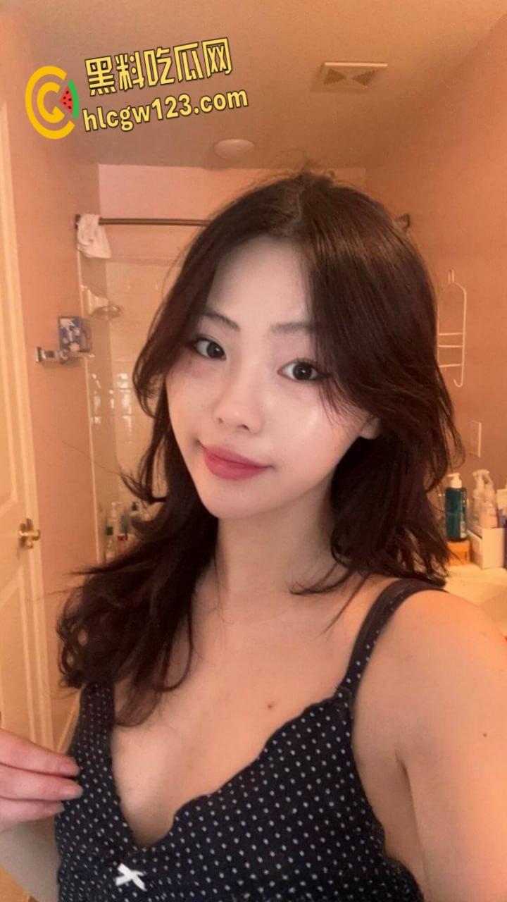 推特清纯反差母狗【喵喵】!美腿大开狂撸粉嫩小穴,淫水四溅高潮颤抖 !-1