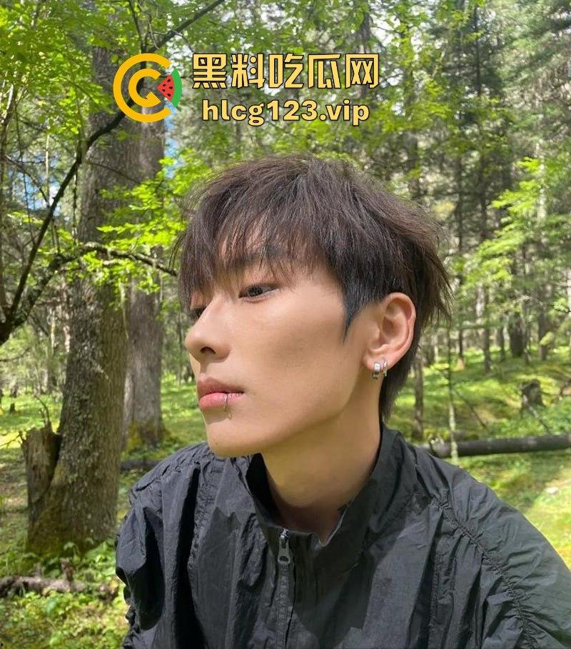 男歌手『郑润泽』塌房！刚官宣就被扒出约炮视频，深情人设崩塌，渣男本性暴露-2