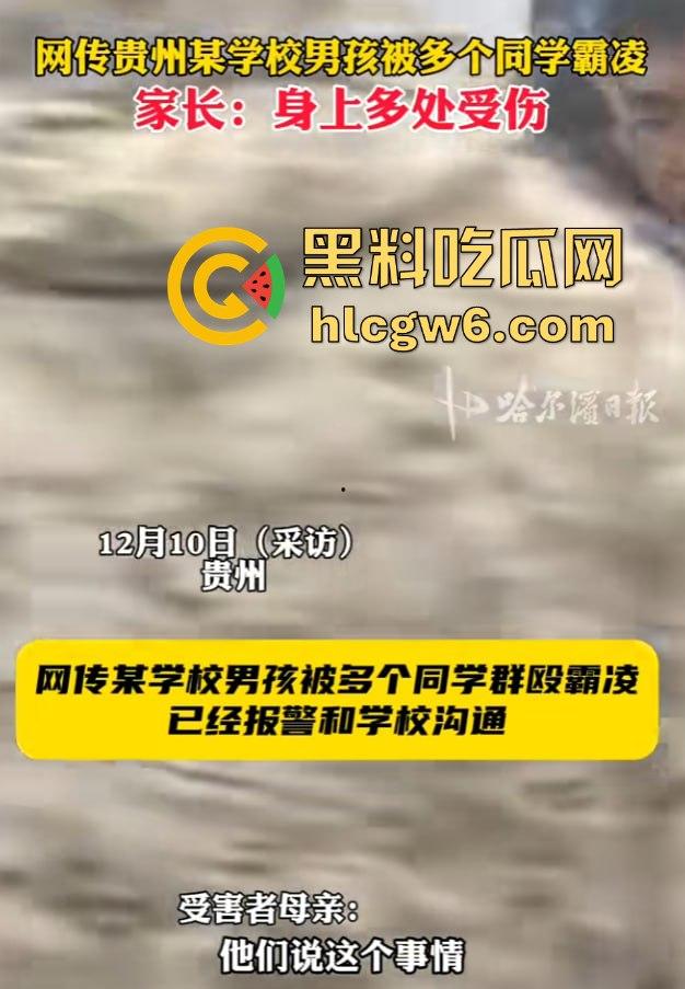 KTV骚操作 唱歌还能摸奶摸着奶才能找到调？后面鸡巴蛋糕舌尖舔诱，舌尖诱惑舔湿蛋糕，这群人玩得太野了！-5