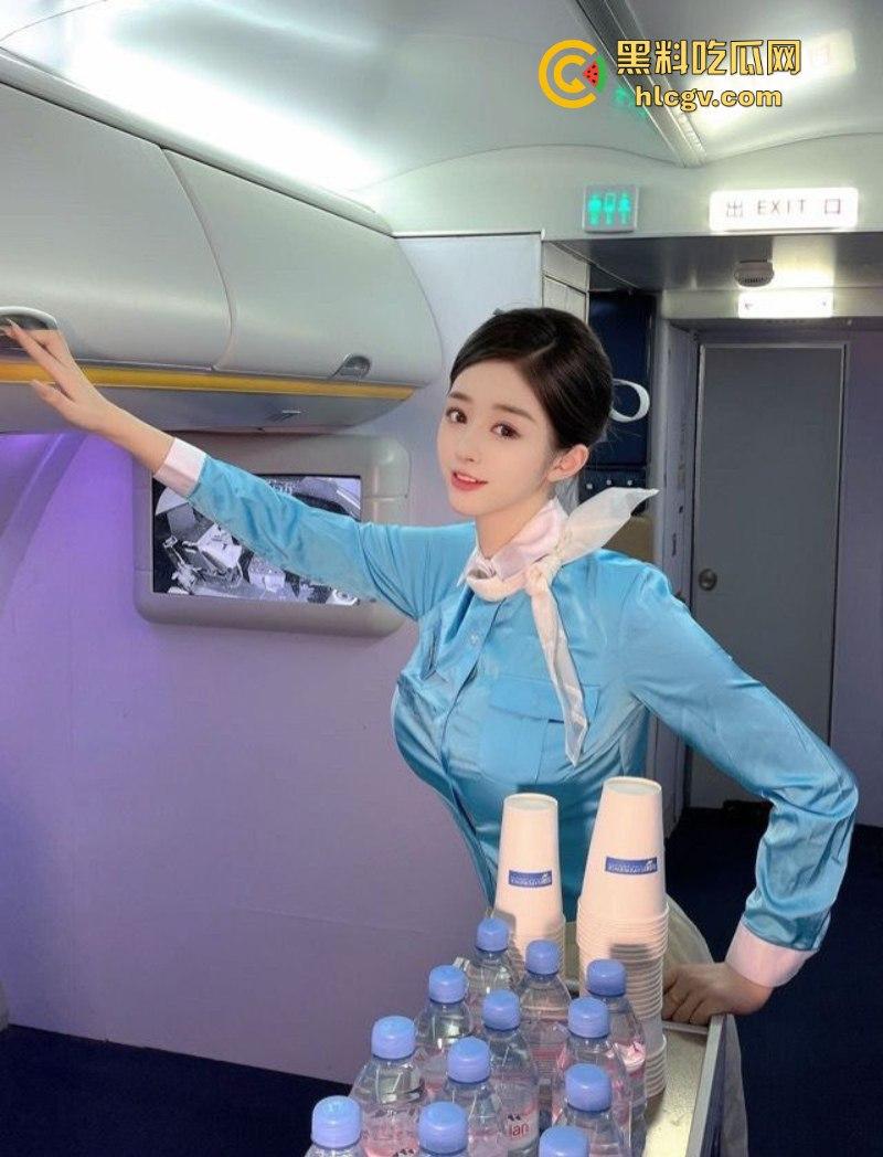约炮航空反差空姐【刘语蕾】肉丝美腿丝袜脚 私密视频流泄-6