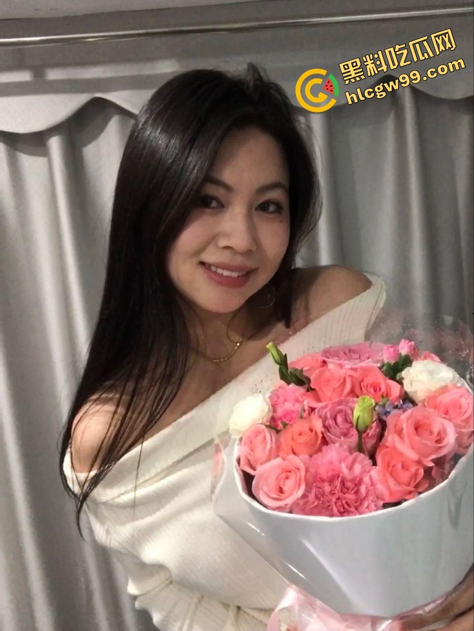 南昌大学肉感反差黑丝女大【郭雨妍】撕破黑丝玩具刺激骚逼，出租房男友暴力后操骚逼！独家曝光流出！-2