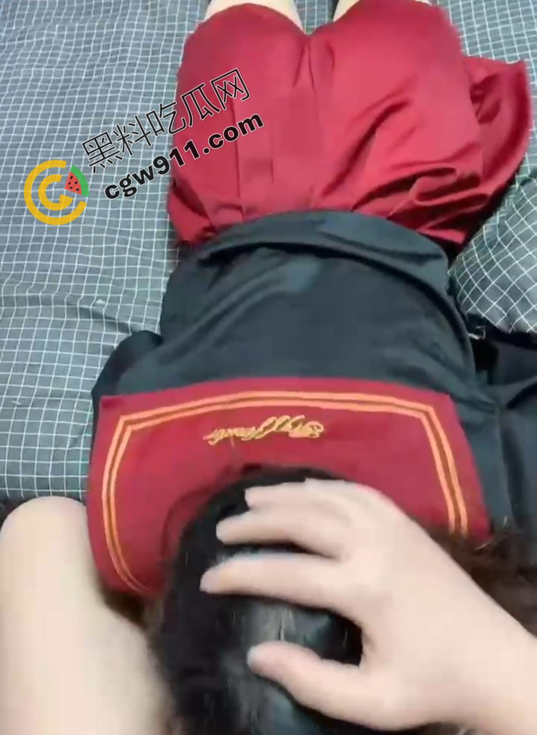 姐弟乱伦！爆乳美腿表姐失恋疯狂求欢，情趣丝袜诱惑下弟弟大战饱满肉穴被彻底征服-9