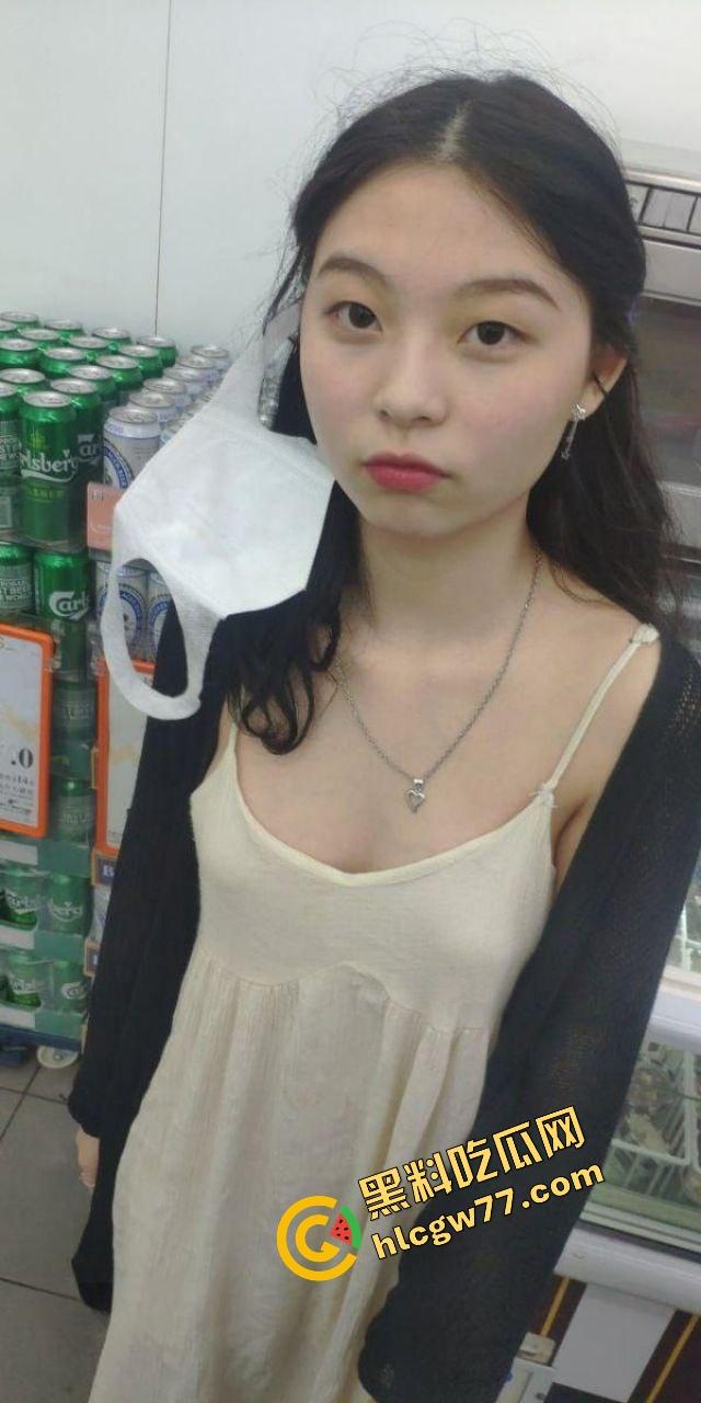 南州传媒学院【罗宪】奶子蜜桃臀双杀全宿舍男人梦中常驻，讲台上的优等生，后入时夹得你腿软的母狗！-12