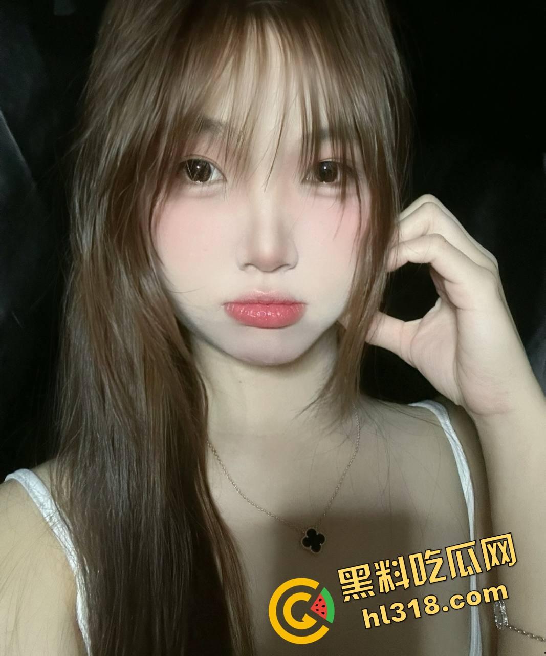 00后大学生野战癖有多重？北邮00后脱光打野战，隔壁在打球，他们在那操地面湿成水塘还意犹未尽！-2