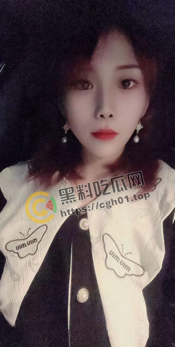 广东潮汕恒大名都美艳少妇【朱晓燕】出轨隔壁老王  被捉奸后曝光 阴毛旺盛的少妇水真多啊-3