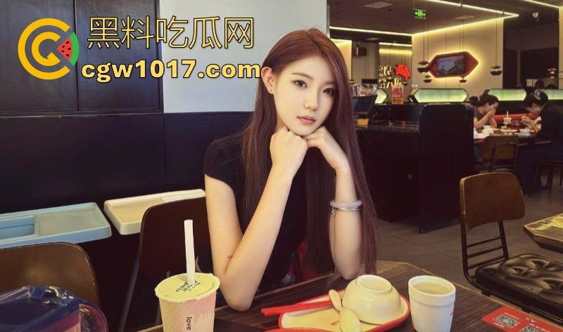 北京邮电大学极品女大【张佳静】做爱视频流出,露脸口交深喉,女上后入轮番爆操,鲍鱼收缩淫液喷溅!-3