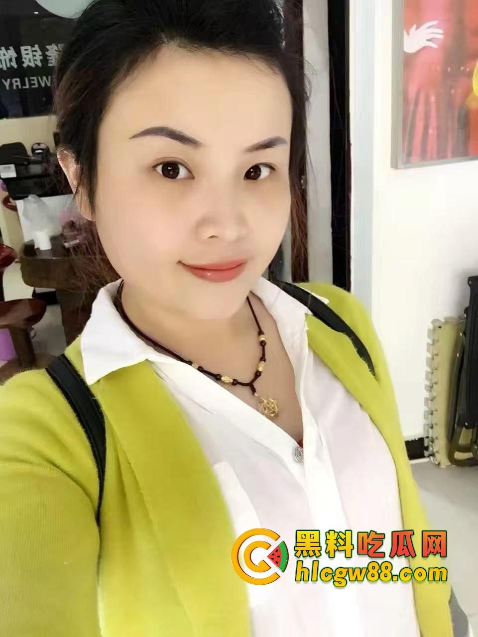 福建安溪清逸茶馆老板娘，牌桌下是茶道高手，床上是骚浪宗师，连老头都拿捏得死死的！-9
