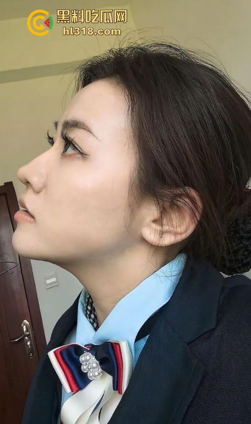 长春某银行职员【郭琳琳】表面端庄干练的金融白领，为拉业绩甘愿献出肉体，40cm超长道具完全塞入菊花！-2