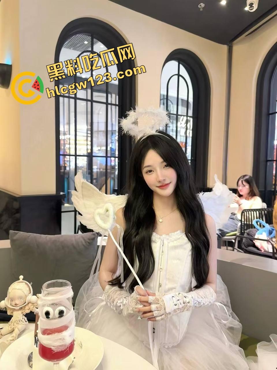 死去的回忆突然袭击你，走进黑料观察之女友竟是老炮网黄？人间沼泽片段曝光，懂的哥们评论区抠6！-5