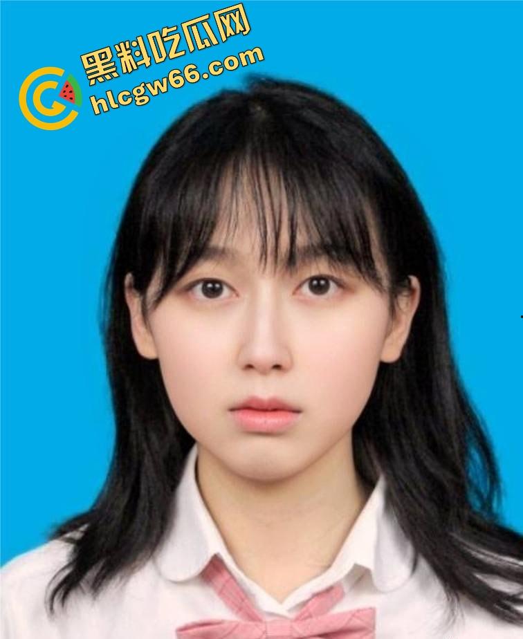 重庆邮电大学骚女【李启丹】口爆片疯传!舔屌技术堪比职业鸡,骚浪尖叫听得人鸡巴都颤!-3