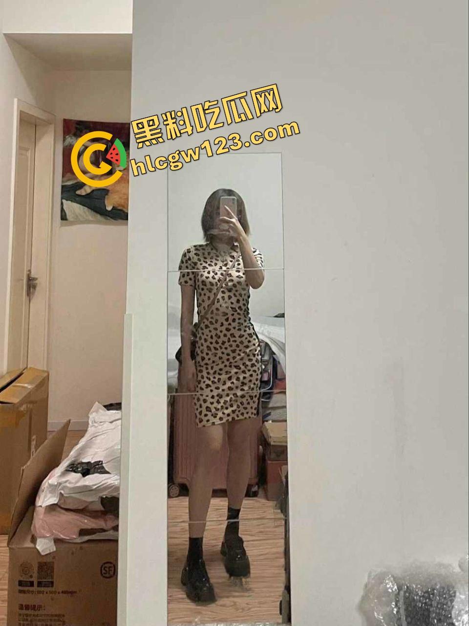 青岛大学研究生【程明琪】塌房 清纯学霸身材堪比模特，却被渣男曝光床照，粉嫩身躯全网疯传！-8