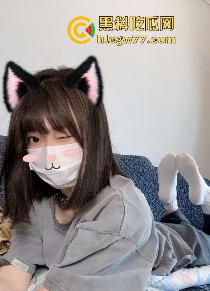 抖音14w粉丝网红【公主电闪】私密视频照片流出 卖片哥的评论都被删完了 女上骑乘超熟练！-4