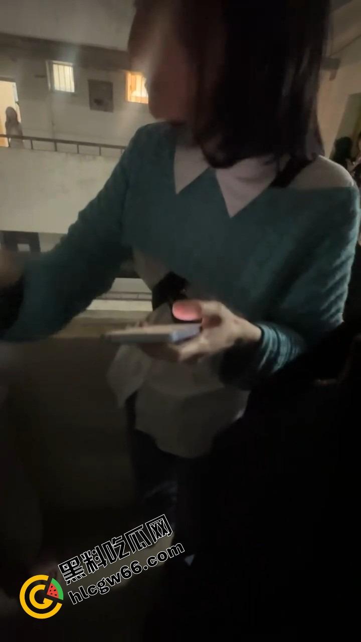 东湖副教授『林旺』顺带当床上导师？妻子实名举报湖南高校教师出轨女学生，学校火速成立调查组！-12