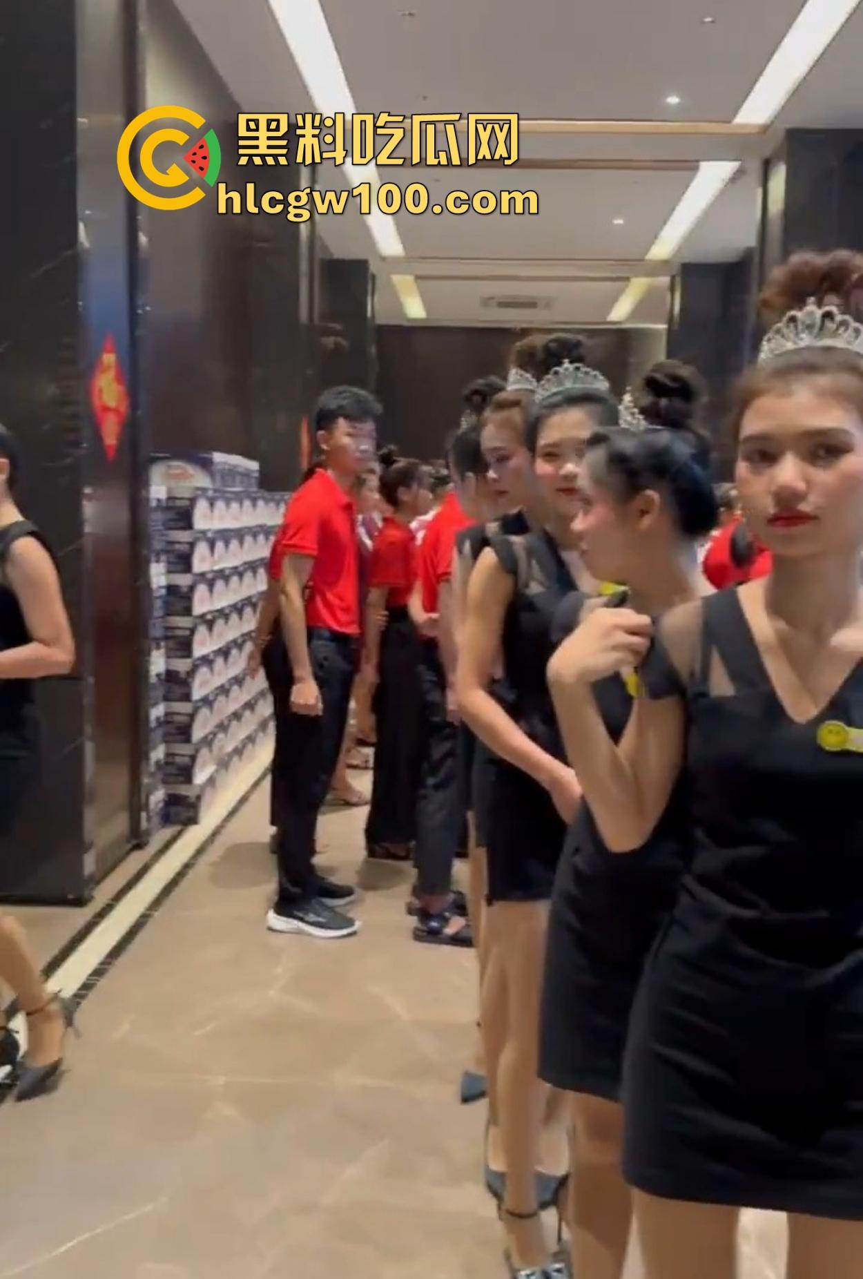 缅甸小姐姐的日常曝光，下班后颜值在线可甜可辣，生活不仅是开火车，瓜友速来当评委，看看缅甸妹子美到几分！-2