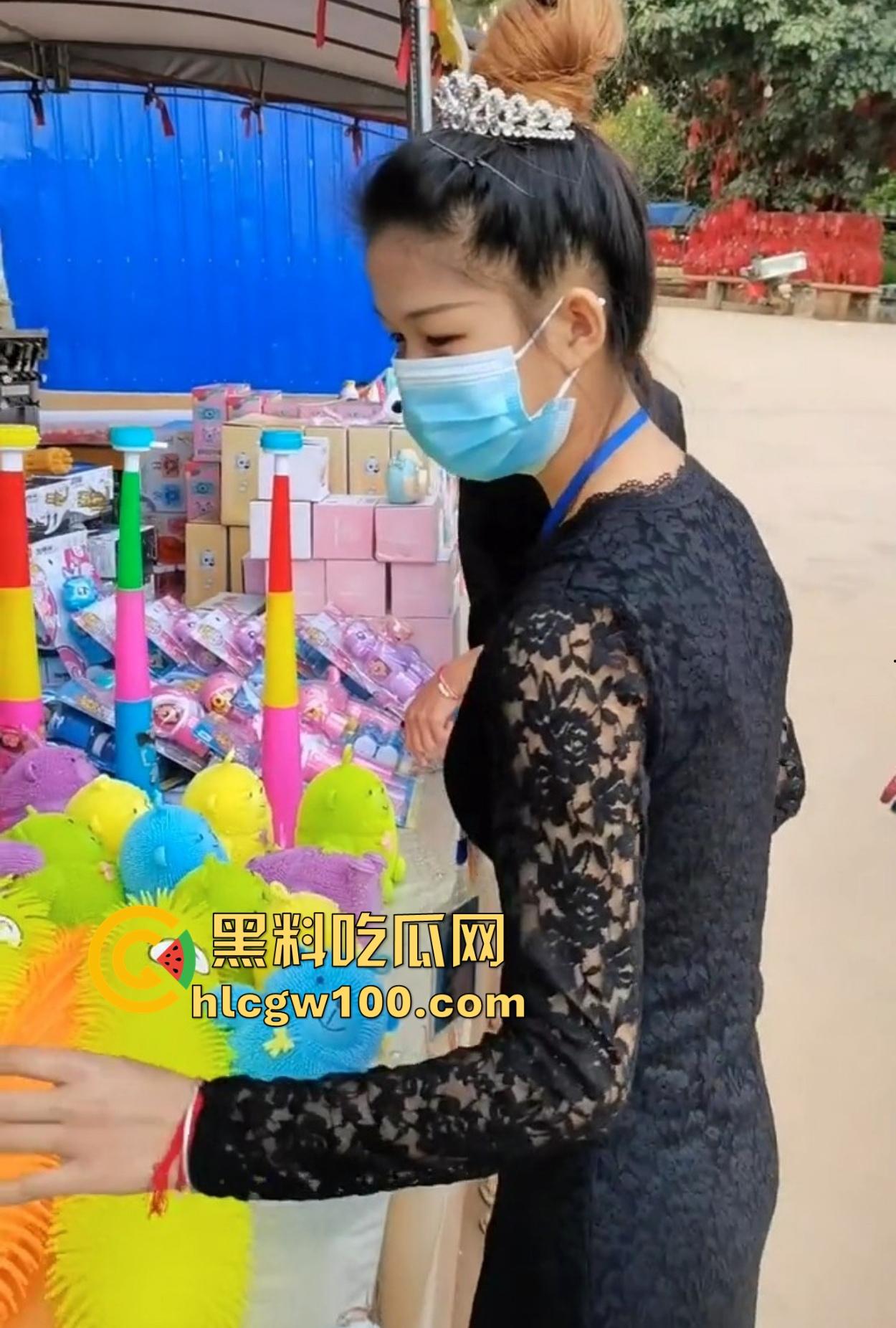 缅甸小姐姐的日常曝光，下班后颜值在线可甜可辣，生活不仅是开火车，瓜友速来当评委，看看缅甸妹子美到几分！-4