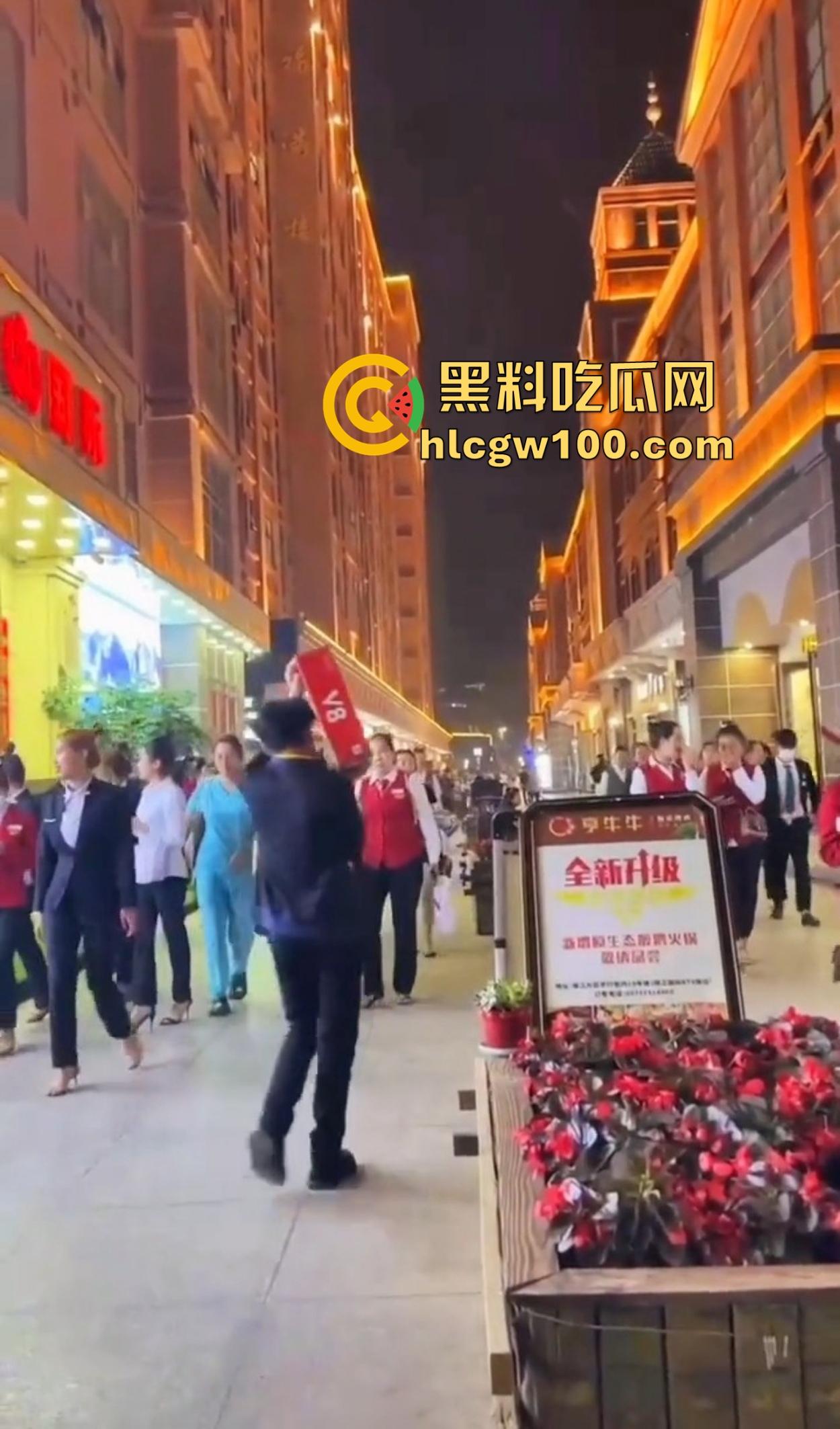 缅甸小姐姐的日常曝光，下班后颜值在线可甜可辣，生活不仅是开火车，瓜友速来当评委，看看缅甸妹子美到几分！-12