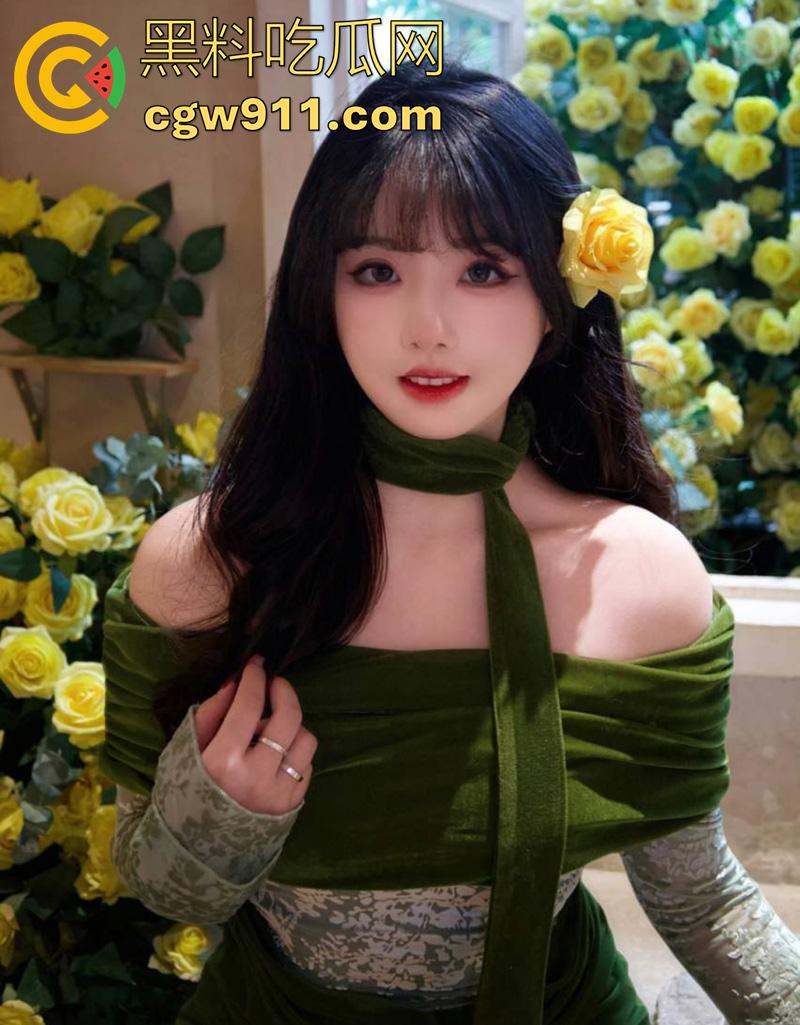 南京艺术学院舞蹈生【江梦研】，背着男友偷情大屌体育生，纤细的身体被粗大鸡巴爆操抽插，这身材真诱人啊！-2