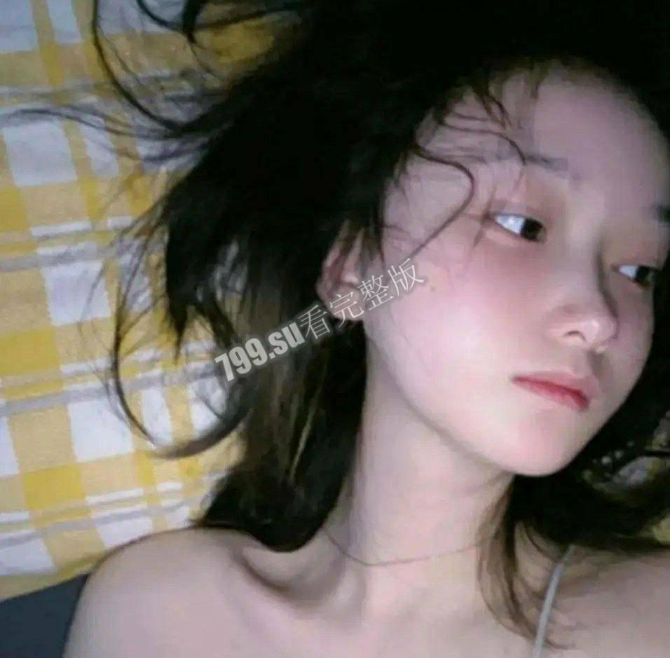 B 站网红 秃崽 被爆拿粉丝的钱与富哥啪啪-1