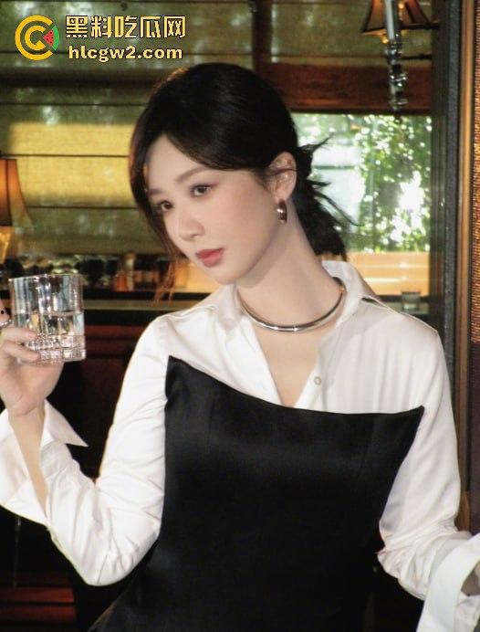 微博爆料家有儿女童星【杨紫】出轨密会栩栩华CEO【冯楚轩】 不是吧杨紫口味这么差的吗?黑料网独家爆料!-25