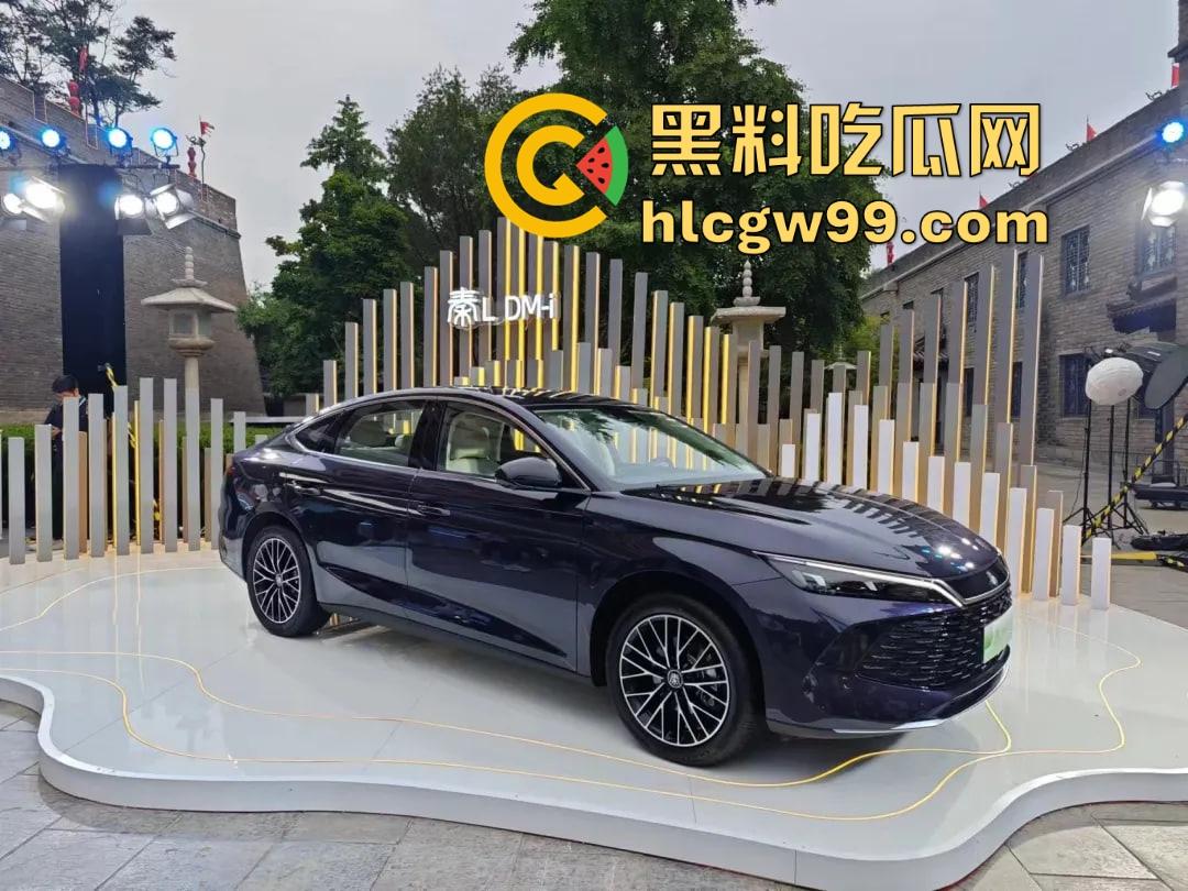 懂车帝高速直播比亚迪秦L智驾功能，车差点撞墙，方向盘还画龙，头铁直播不怕比亚迪法务警告？-1