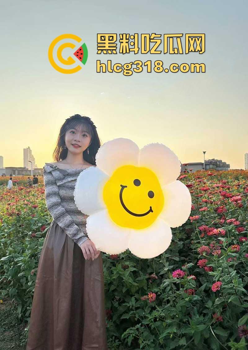 海角乱伦大神,排卵期把姐姐按倒床上强行推倒,无套后入内射,把她都给操哭了!-6