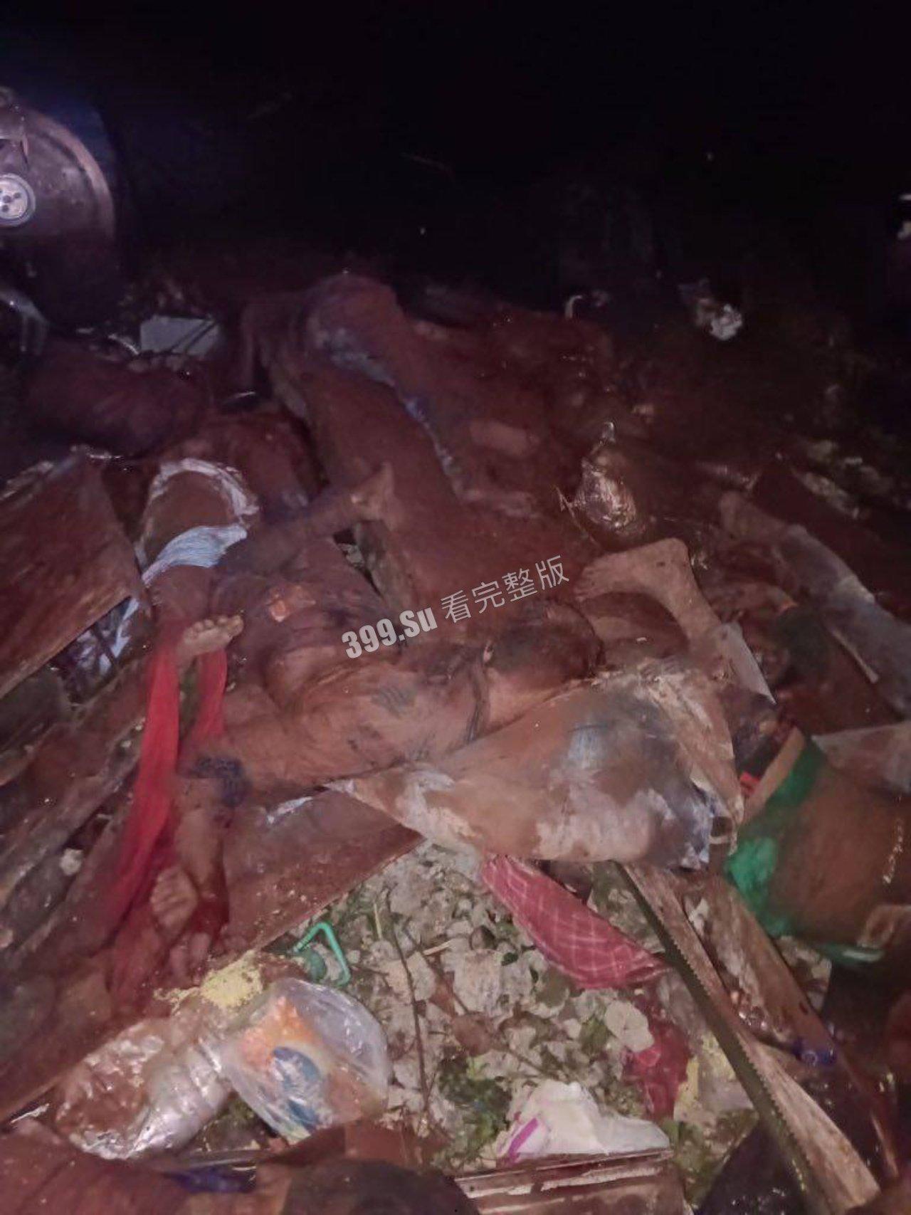 印度列车脱轨现场视频曝光,尸横遍野,尸体堆满整个仓库-2