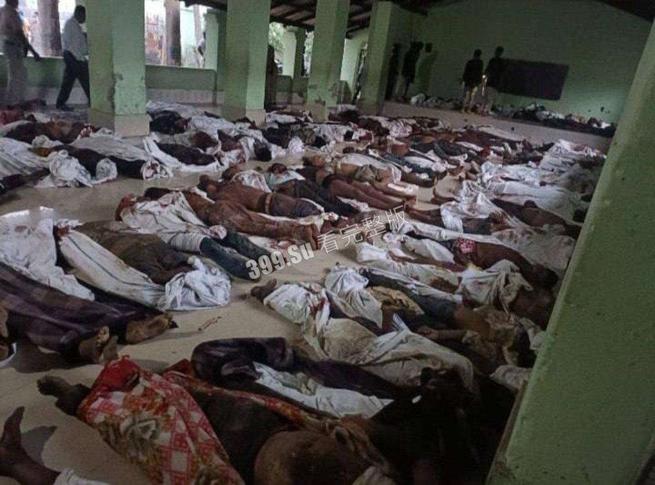 印度列车脱轨现场视频曝光,尸横遍野,尸体堆满整个仓库-6