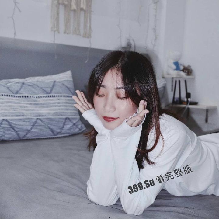 锄头挥得好 没有墙角挖不倒 广州极品反差婊 漾漾 酒吧玩游戏认识 当晚就开房 操完就打电话跟现男友分手-6