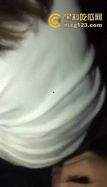 丰田大哥逆袭！苗条美女足交吞精全自动伺候，车震技术堪比会所金牌技师！-8