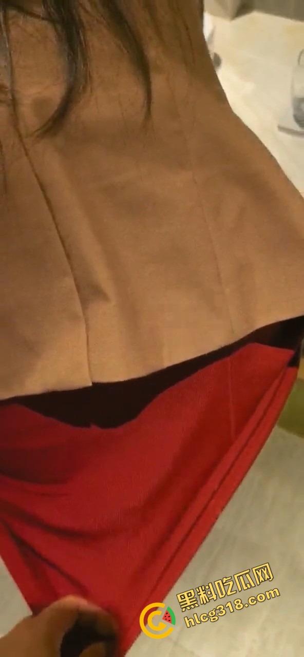 舔狗舔了三年舔成笑话,前女友『赵敏』装纯三年，嘴上说不想亲结果私下酒店含屌吞精！-8