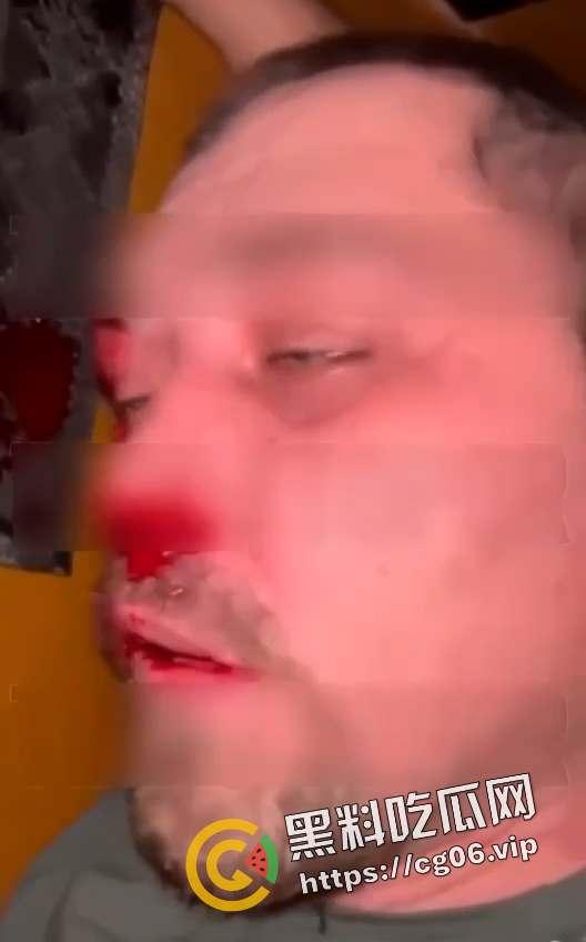 俄罗斯男子猥亵邻居女孩被监控拍下 第二天就被正义人士抓住打死-4