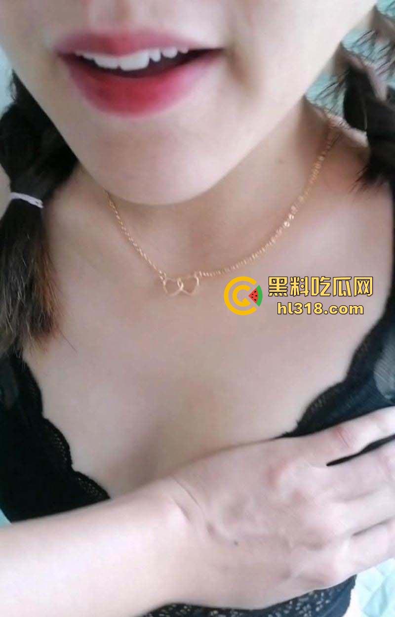 海角乱伦,把大嫂开发的越来越骚了,时刻都都逼痒,家人刚走就发情色诱勾引,真是饥渴!-5