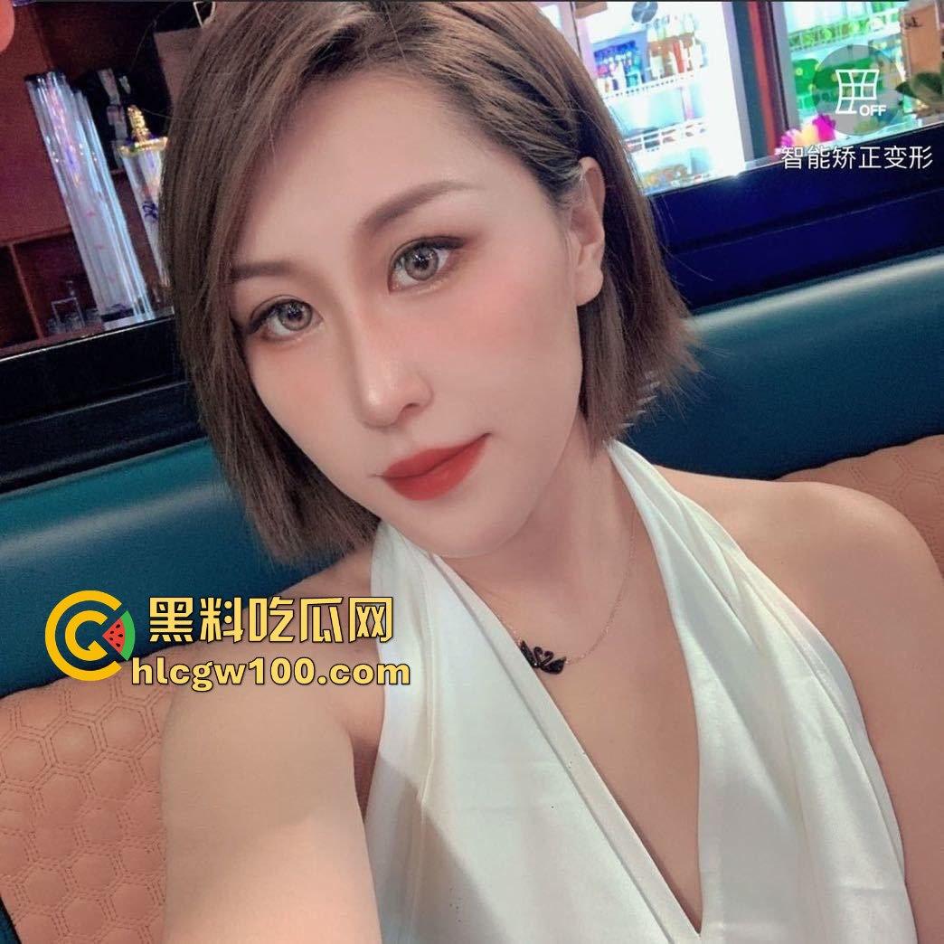 福州电力公司高冷御姐【杨莹莹】性爱视频流出，23岁靠骚穴上位 据说是某领导的专属母狗。-3