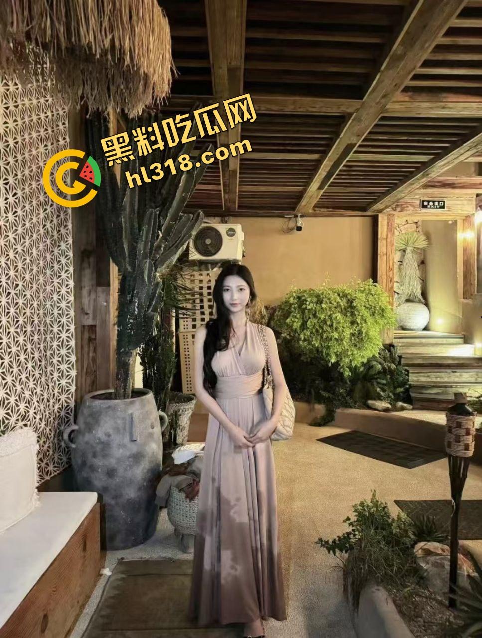 近距离高清锁死怼脸美穴诱惑，双腿夹紧线条毕现细节拉满，美感紧致一览无遗！-3