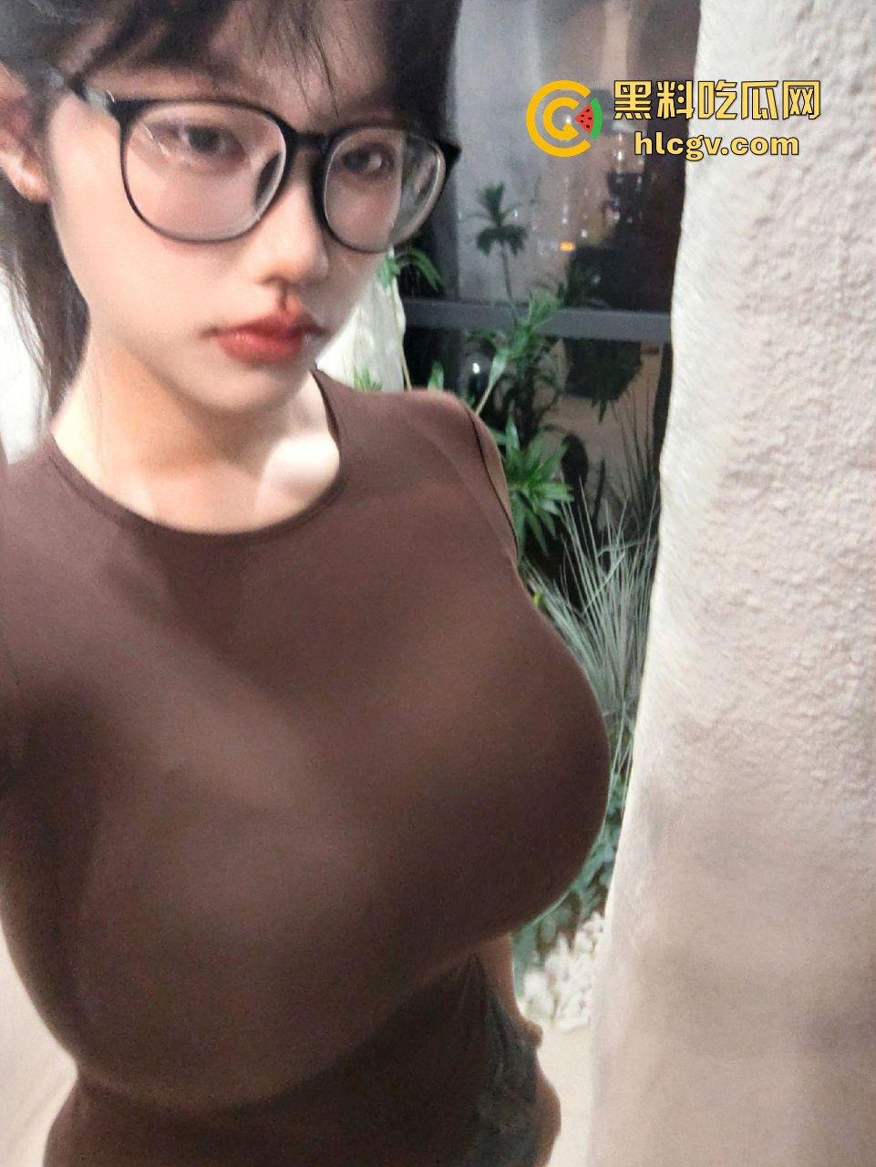 高冷御姐女友【周柯】调教日常!天天舔黑丝、被当狗训,哥们这是炫耀还是受虐?-3