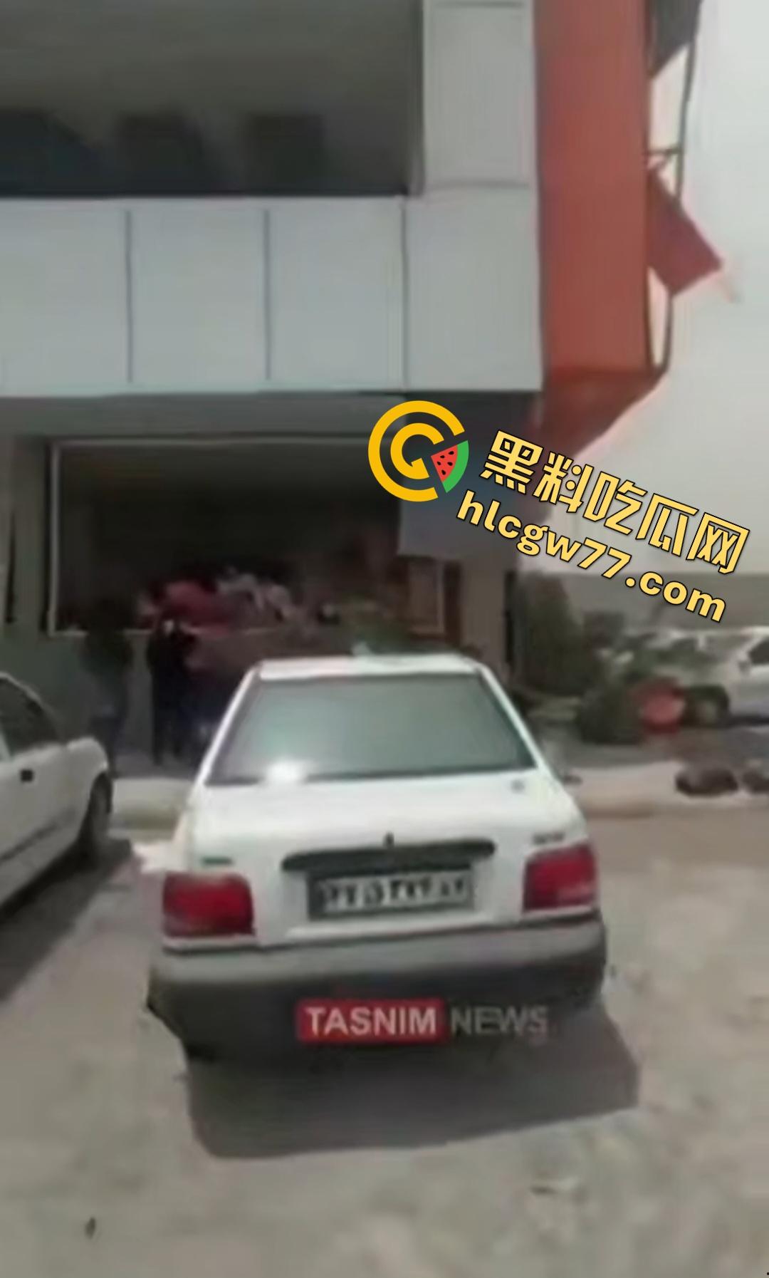 昨日伊朗沙希德拉贾伊港炸翻天!有个人玩化学品炸伤800人炸死25人,真是玩火自焚-7