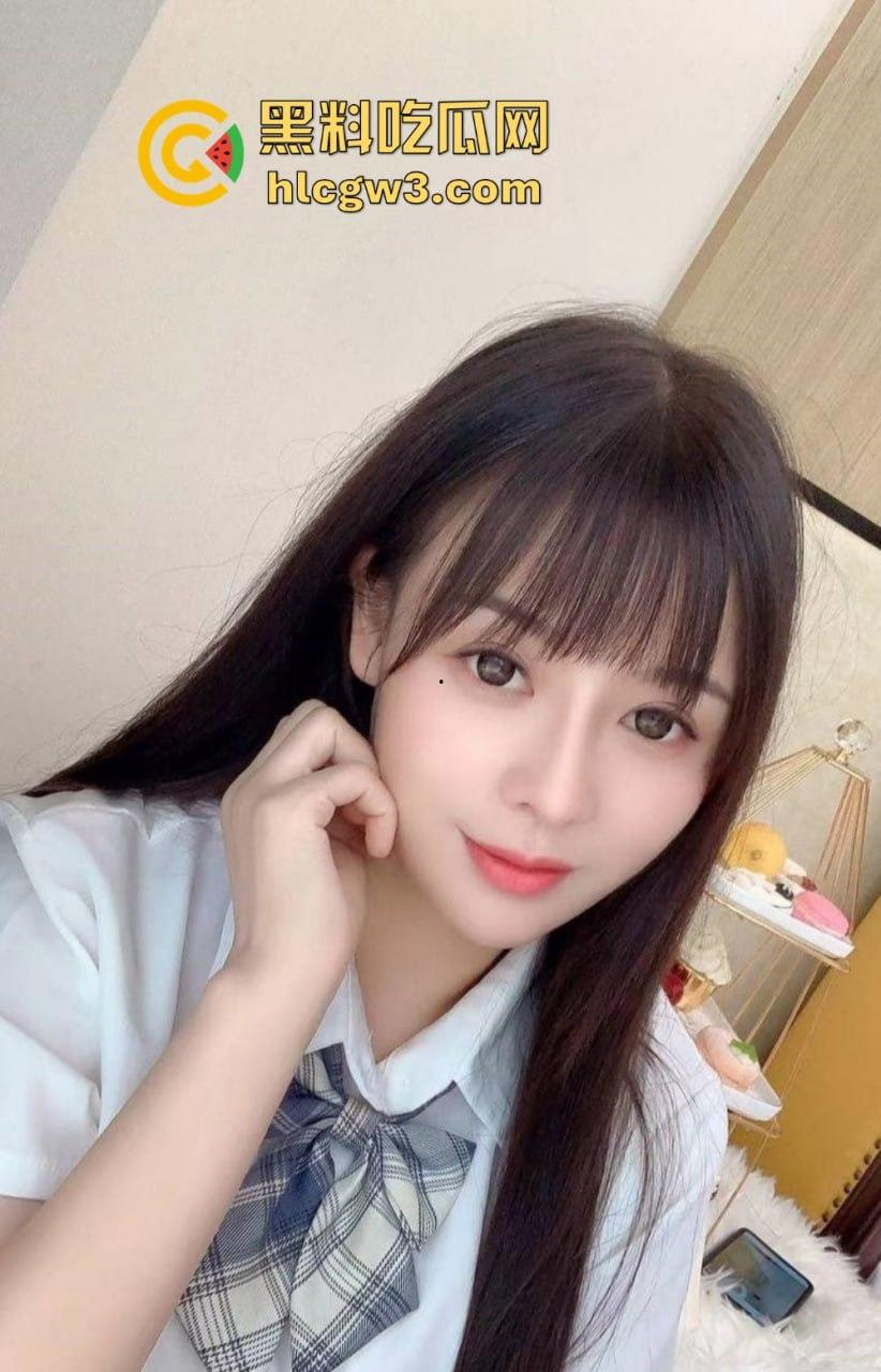 极品反差少女【凌薇】线下约啪金主爸爸多P全套性爱自拍疯传,清纯脸配骚浪身子,真他妈是反差婊中的极品!-2