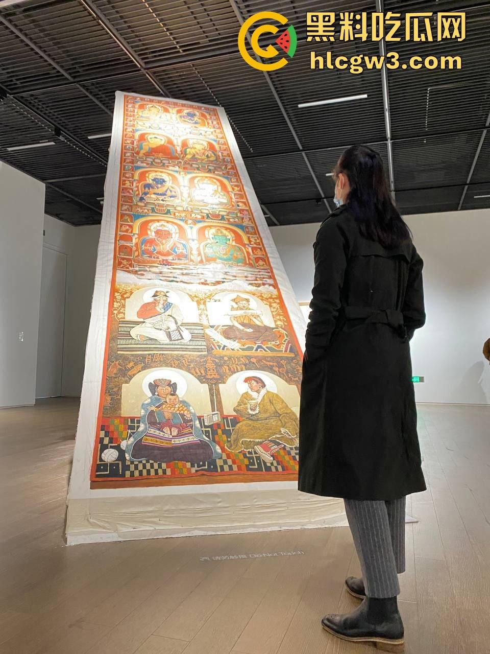 天津人妻【Shaholly】反差美臀足控 丰满肥臀后入神器 哈登最爱系列 看的你根本忍不住！-1