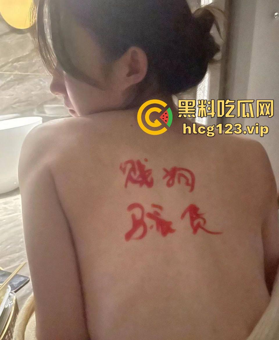 郑州情侣做爱视频意外流出!清纯妹子玩得花样百出,扶镜后入口爆还写字,骚得不要不要的!-9