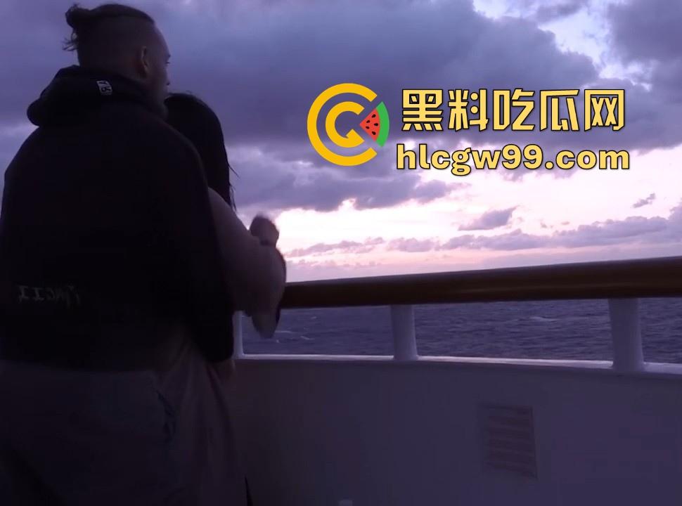 丰满的留学生【吴奕琪】与外国男友游艇黄昏炮,风吹美臀屁屁凉 后入无套激烈抽插,内射中出流精!-2