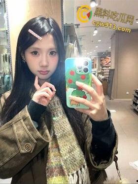 河北东方学院清纯学姐【刘悦】，粉嫩酮体开裆黑丝，口交吞精娴熟，女上位骑乘榨精，让人欲罢不能 ！-4